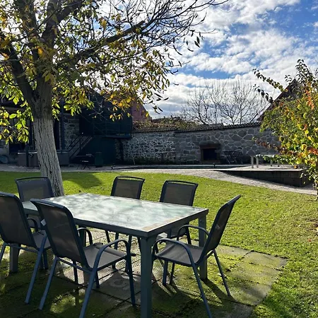 Penzion Dvor 13 Hokovce
