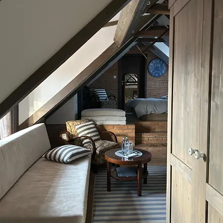 Dvor 13 Affittacamere