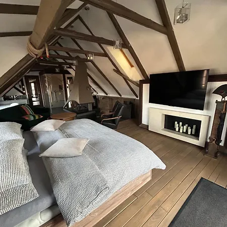 Dvor 13 Maison d'hôtes