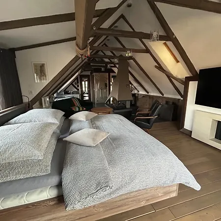 Dvor 13 Maison d'hôtes 4*