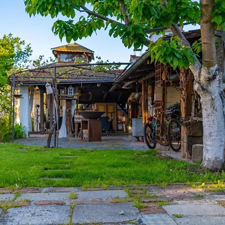 Maison d'hôtes Dvor 13 4*